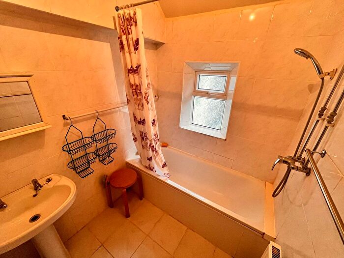 4 Bedroom Terraced House To Rent In Talworth Street, Roath, CF24