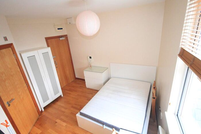 Studio To Rent In Foulden Road, Stoke Newington, N16