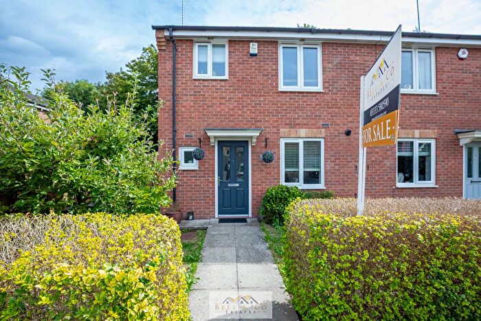 3 Bedroom Semi-Detached House For Sale In Camelia Mews, Swallownest, Sheffield, S26