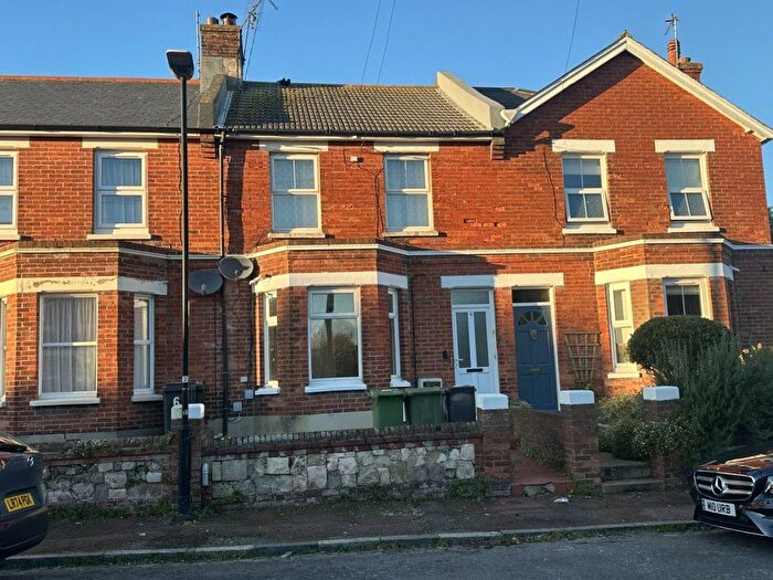 1 Bedroom Flat To Rent In Monceux Road, Eastbourne, BN21