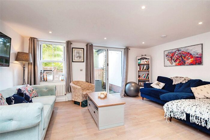 2 Bedroom Mews For Sale In Best Beech Hill, Wadhurst, East Sussex, TN5