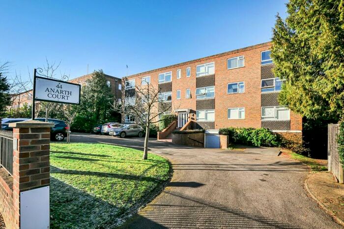 2 Bedroom Flat To Rent In Anarth Court, Oatlands Drive, Weybridge, KT13