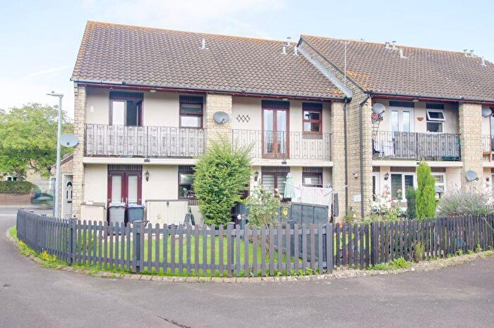 1 Bedroom Flat To Rent In Mead Court, North Bradley, BA14