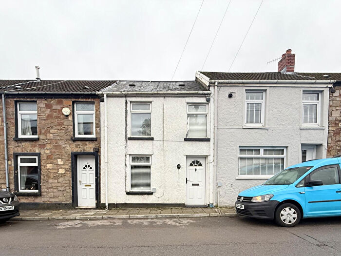 2 Bedroom Terraced House For Sale In Windsor Street, Trecynon, Aberdare, CF44