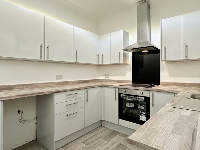 2 Bedroom Terraced House To Rent In Thomas Street, Neath, SA11