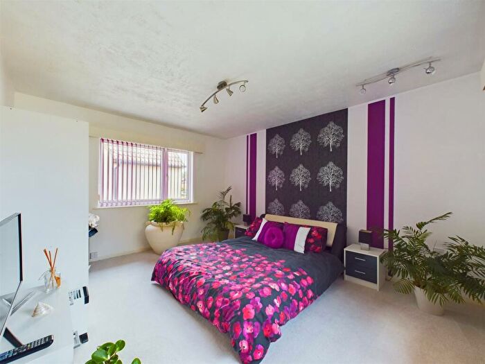 4 Bedroom Detached House For Sale In The Wheatridge East, Upton St. Leonards, Gloucester, GL4
