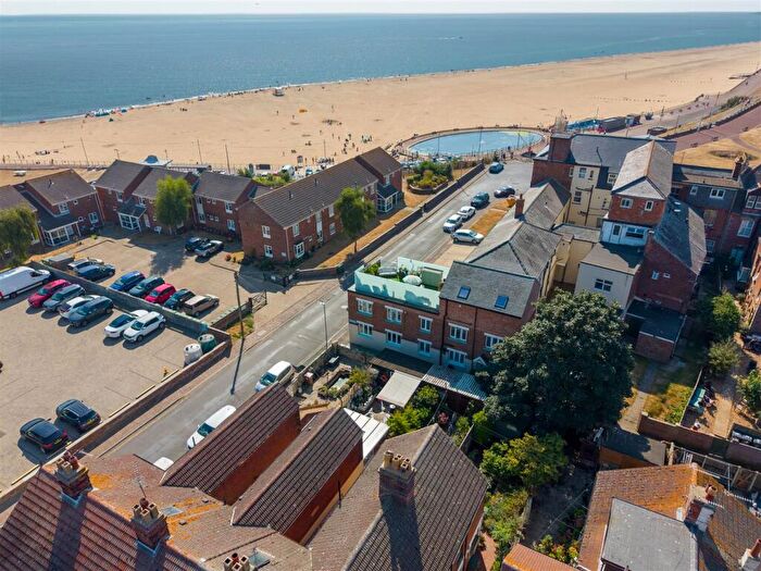 4 Bedroom Detached House For Sale In Cliff Hill, Gorleston, NR31