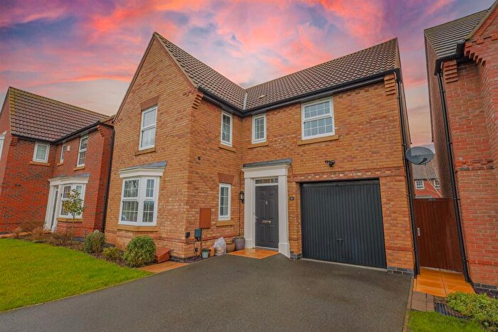4 Bedroom Detached House For Sale In Stratten Park, Greylees, Sleaford, NG34