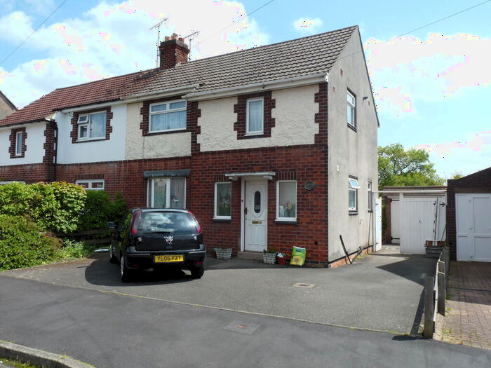 3 Bedroom Semi-Detached House To Rent In Dunstall Avenue, Leicester, LE3