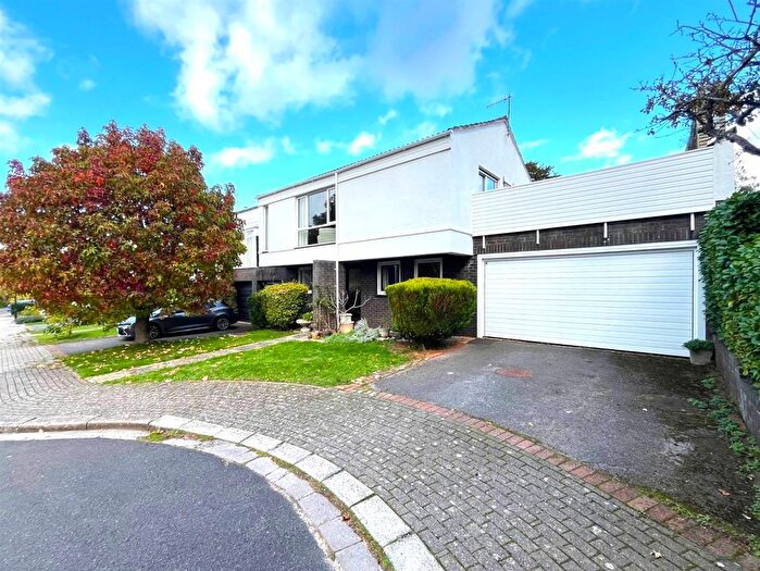 5 Bedroom Detached House For Sale In St. Hilary Close, Bristol, BS9