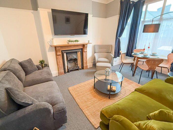 5 Bedroom Terraced House To Rent In Allendale Road, Mutley, Plymouth, PL4