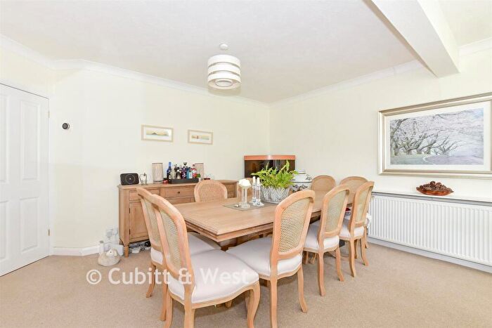 3 Bedroom Detached Bungalow For Sale In Copthorne Road, Felbridge, East Grinstead, West Sussex, RH19