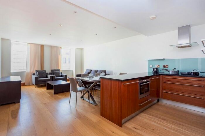 2 Bedroom Flat To Rent In Baker Street, Marylebone, NW1