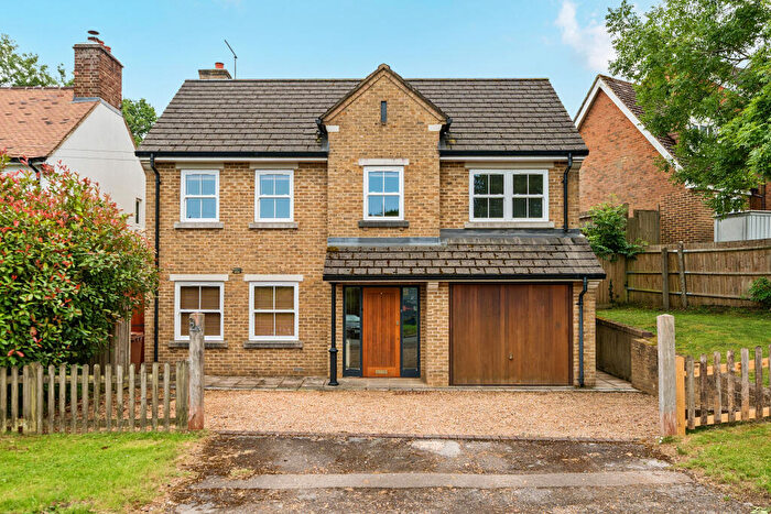 4 Bedroom Detached House For Sale In Nethern Court Road, Caterham, CR3