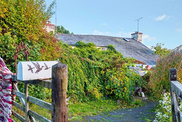 6 Bedroom Detached House For Sale In Hay On Wye, Welsh Borders/Herefordshire Brilley, HR3