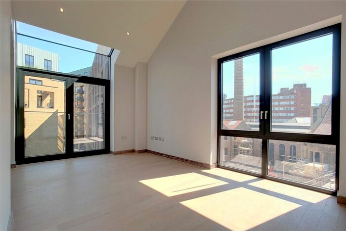 1 Bedroom Flat To Rent In Drapers Yard, London, SW18