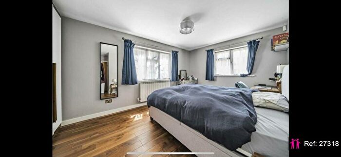 2 Bedroom Apartment To Rent In Bispham Road, London, NW10