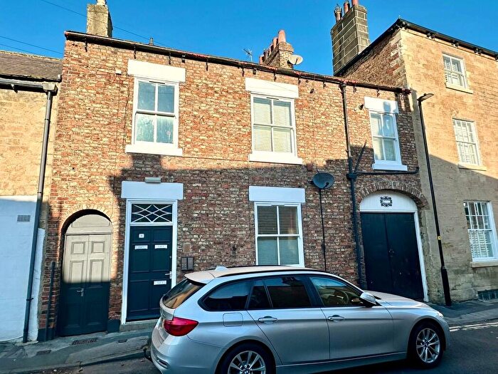 1 Bedroom Flat To Rent In Iles Lane, Knaresborough, North Yorkshire, HG5