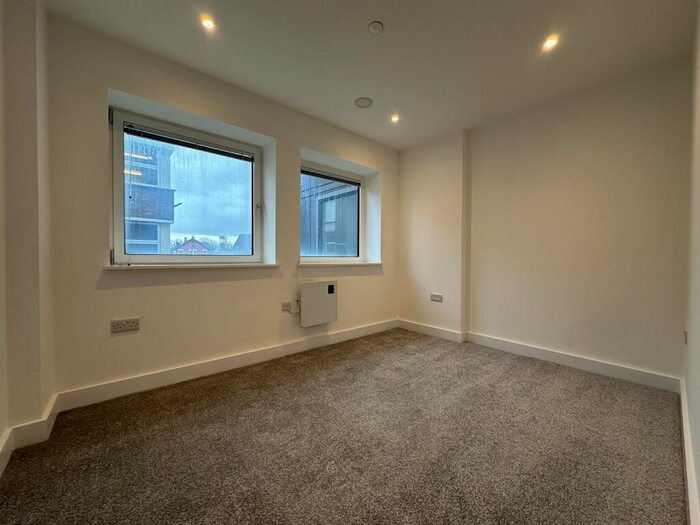 2 Bedroom Flat To Rent In Copper Box, Crosby Road North, Liverpool, Merseyside., L22