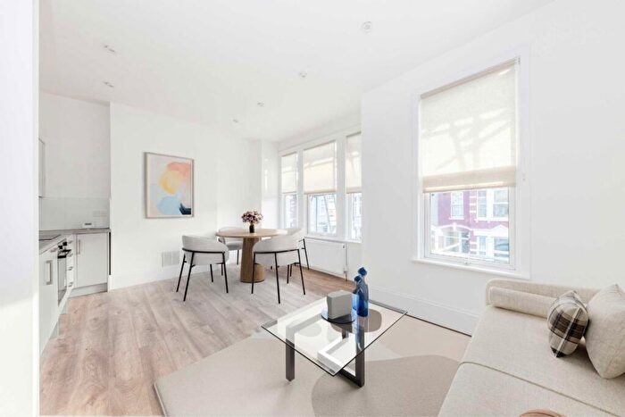 2 Bedroom Flat To Rent In Heaton Road, Tooting, CR4