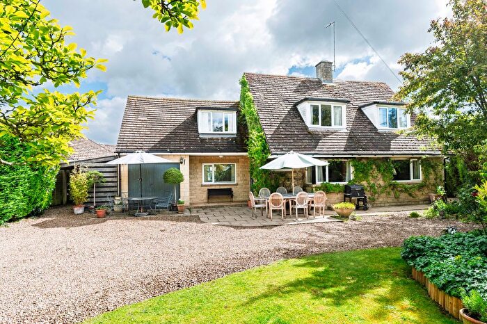 4 Bedroom Detached House For Sale In Rissington Road, Bourton-On-The-Water, GL54