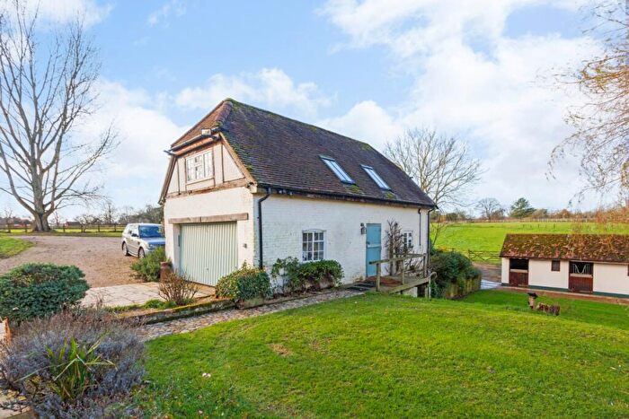 Flat To Rent In Cods Hill Beenham, RG7