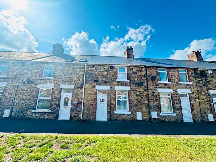 2 Bedroom Property To Rent In Shop Row, Philadelphia, Houghton Le Spring, DH4