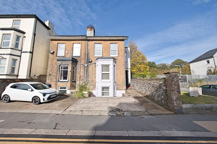 4 Bedroom Semi Detached House For Sale In Folkestone Road, Dover, CT17