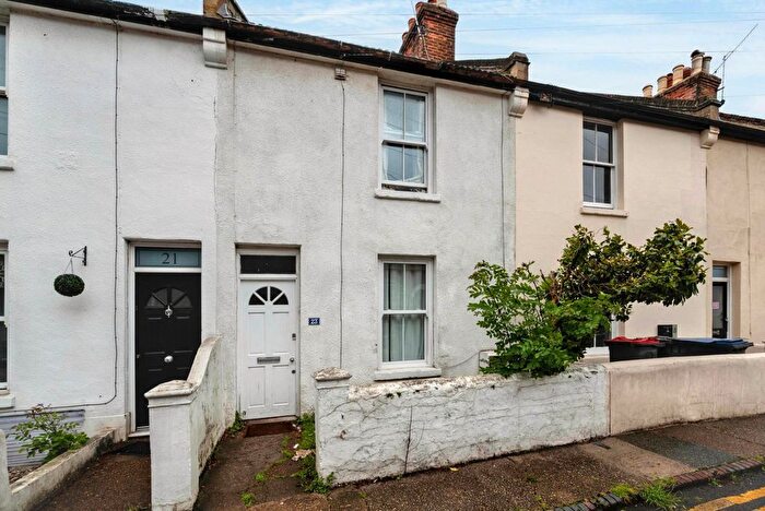 4 Bedroom Terraced House For Sale In Tudor Road, Canterbury, CT1