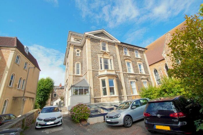 2 Bedroom Flat To Rent In Oakfield Grove, Clifton, Bristol, BS8