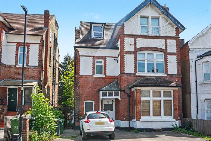 1 Bedroom Flat For Sale In Babington Road, London, SW16