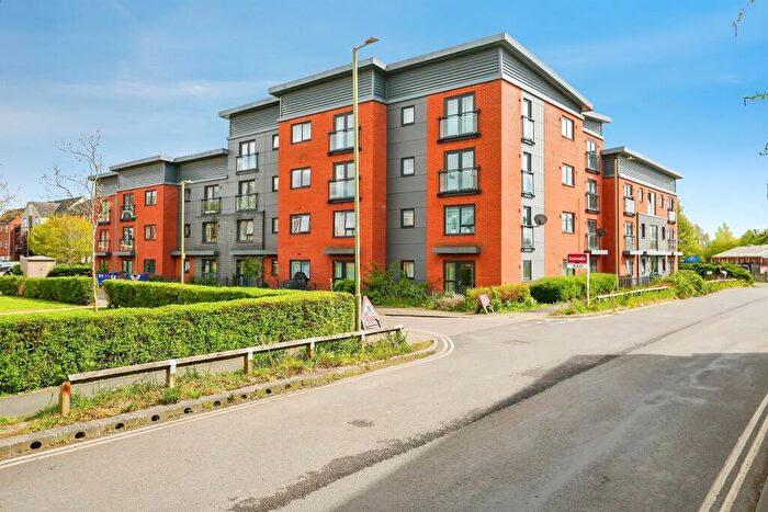 2 Bedroom Apartment For Sale In Marshall Road, Banbury, OX16