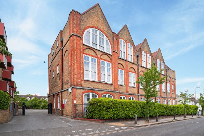 1 Bedroom Maisonette For Sale In School House Yard, Bloomfield Road, Woolwich, SE18