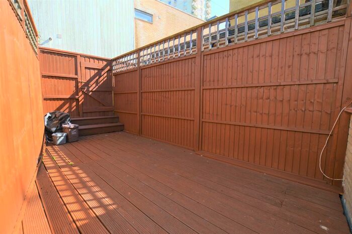 1 Bedroom Flat To Rent In King Street, Ramsgate, CT11