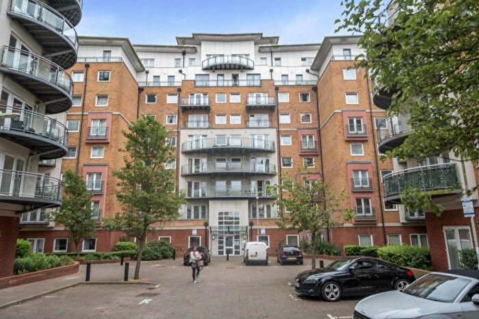 1 Bedroom Flat For Sale In Winterthur Way, RG21
