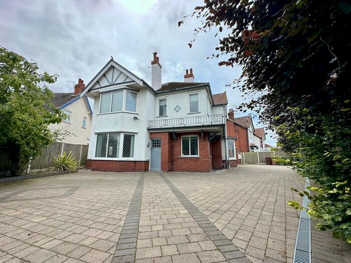 6 Bedroom Detached House To Rent In Scarisbrick New Road, Southport, Merseyside., PR8