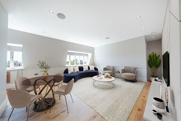 3 Bedroom Flat For Sale In Wellington Road, St John's Wood, London, NW8