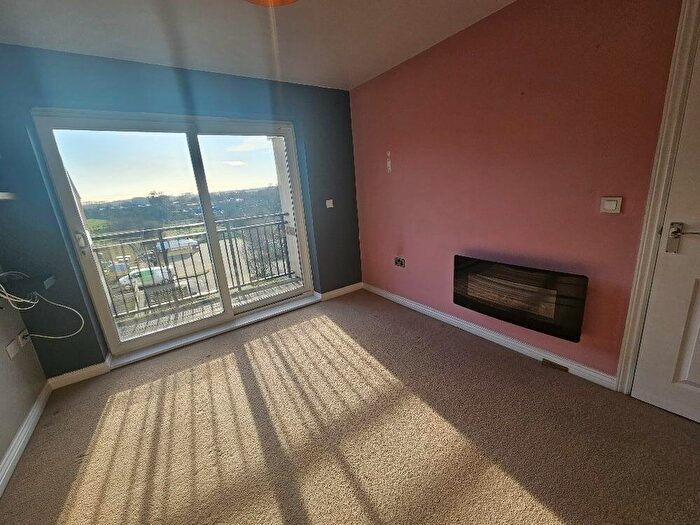 1 Bedroom Flat To Rent In Verney Road, OX16