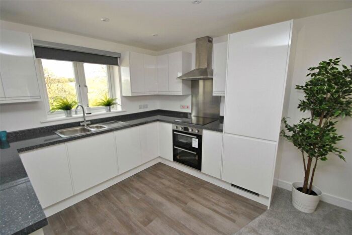 Apartment For Sale In Brooks Avenue, Holsworthy, Devon, EX22