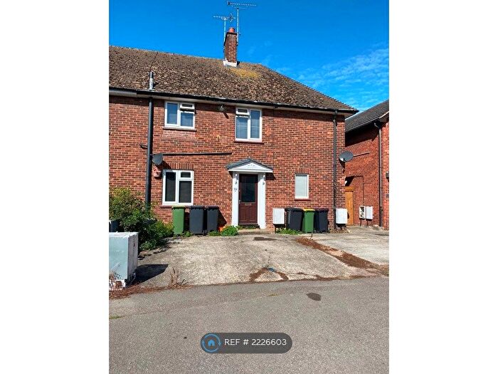 1 Bedroom Flat To Rent In The Drive, Rochford, SS4