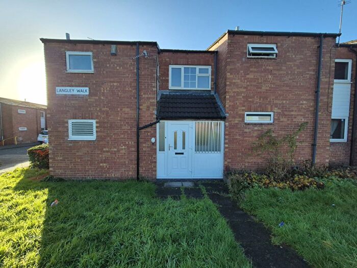 3 Bedroom Terraced House To Rent In Langley Walk, Leicester, LE4