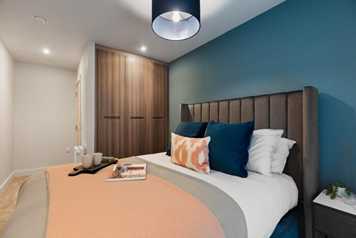 3 Bedroom Apartment To Rent In Mcewan Walk, Edinburgh, EH3