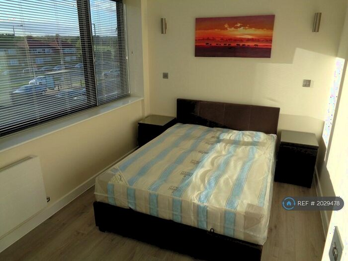 1 Bedroom Flat To Rent In Woodfield Court, Stanmore, HA7