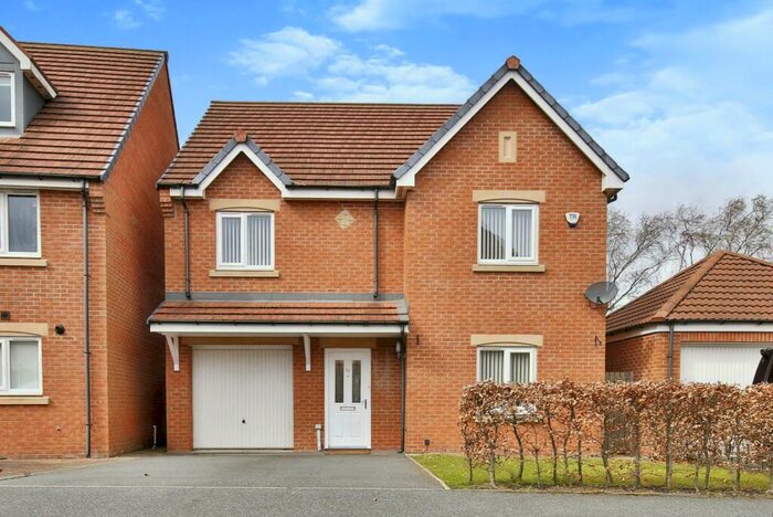 4 Bedroom Detached House To Rent In Harvey Avenue, Framwellgate Moor, DH1