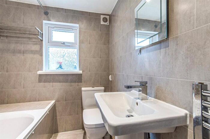 3 Bedroom Terraced House For Sale In Brandon Street, Gravesend, DA11