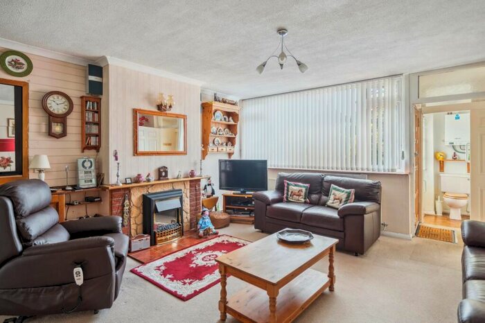 3 Bedroom End Of Terrace House For Sale In Gregory Road, Hedgerley, SL2