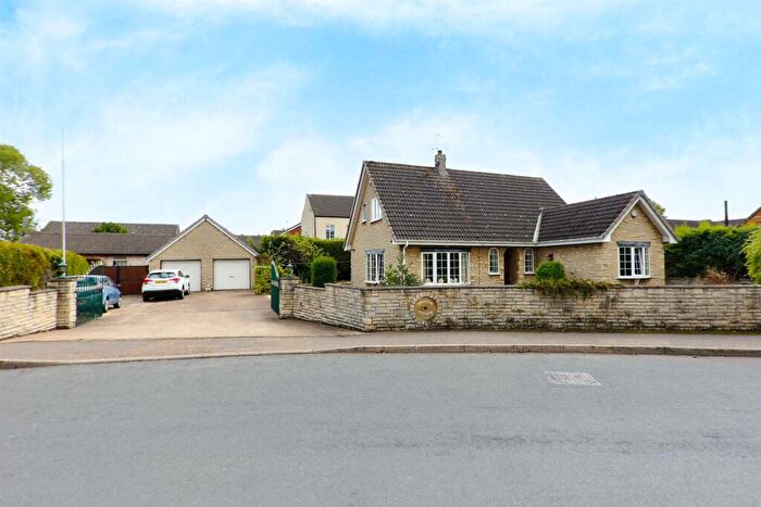 3 Bedroom Detached Bungalow For Sale In Lock Lane, Thorne, Doncaster, DN8