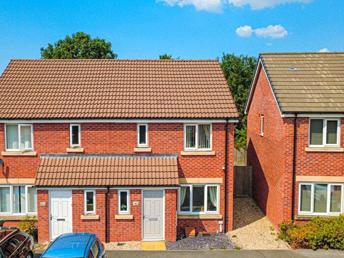 3 Bedroom Semi-detached House For Sale In Hob Close, Monkton Heathfield, Taunton, Somerset, TA2