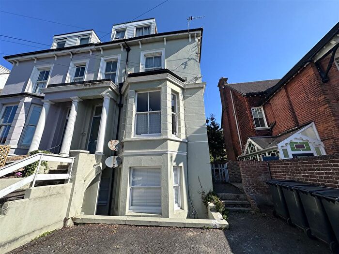 2 Bedroom Flat To Rent In Springfield Road, St. Leonards-On-Sea, TN38