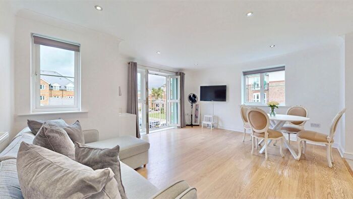 2 Bedroom Flat To Rent In Cecil Manning Close, Perivale, Greenford, UB6